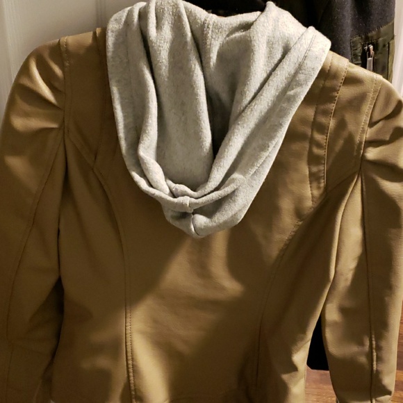 Jacket - Picture 3 of 3